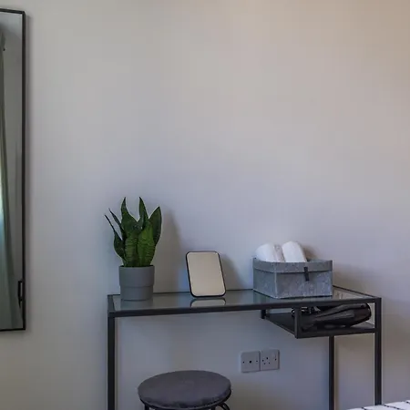 Lägenhet Creative 1br Pool View With Covered Parking