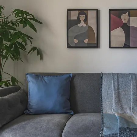 Creative 1br Pool View With Covered Parking アパート Livadhia