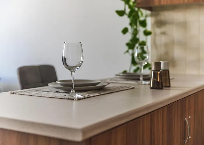 Creative 1br Pool View With Covered Parking