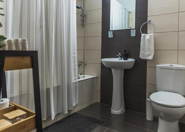 Apartmán Creative 1br Pool View With Covered Parking